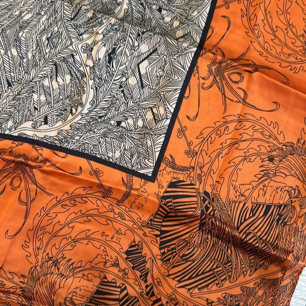 Colorblock Vine Print Scarf NWT - Picture 4 of 6